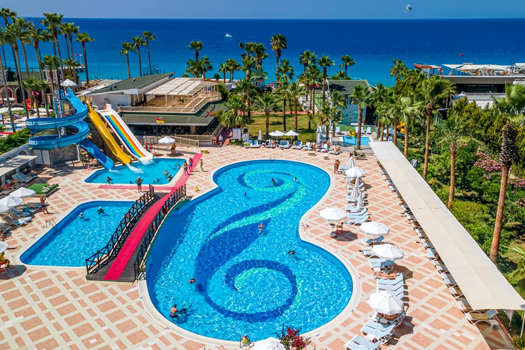 Les jardins du Hôtel Holiday Garden Resort