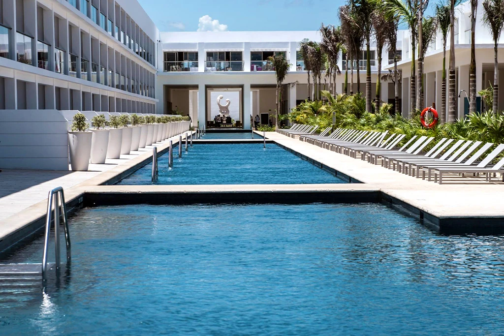 Hôtel Platinum Yucatan Princess 5* Adult Only +18 - L'arrivée