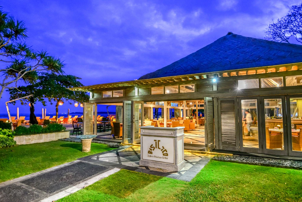 La plage du Hôtel Prama Sanur Beach 5* by Ôvoyages