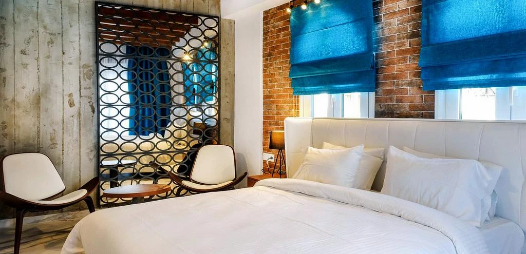 Une chambre du Hôtel Royal Hotel & Suites 4* by Ôvoyages