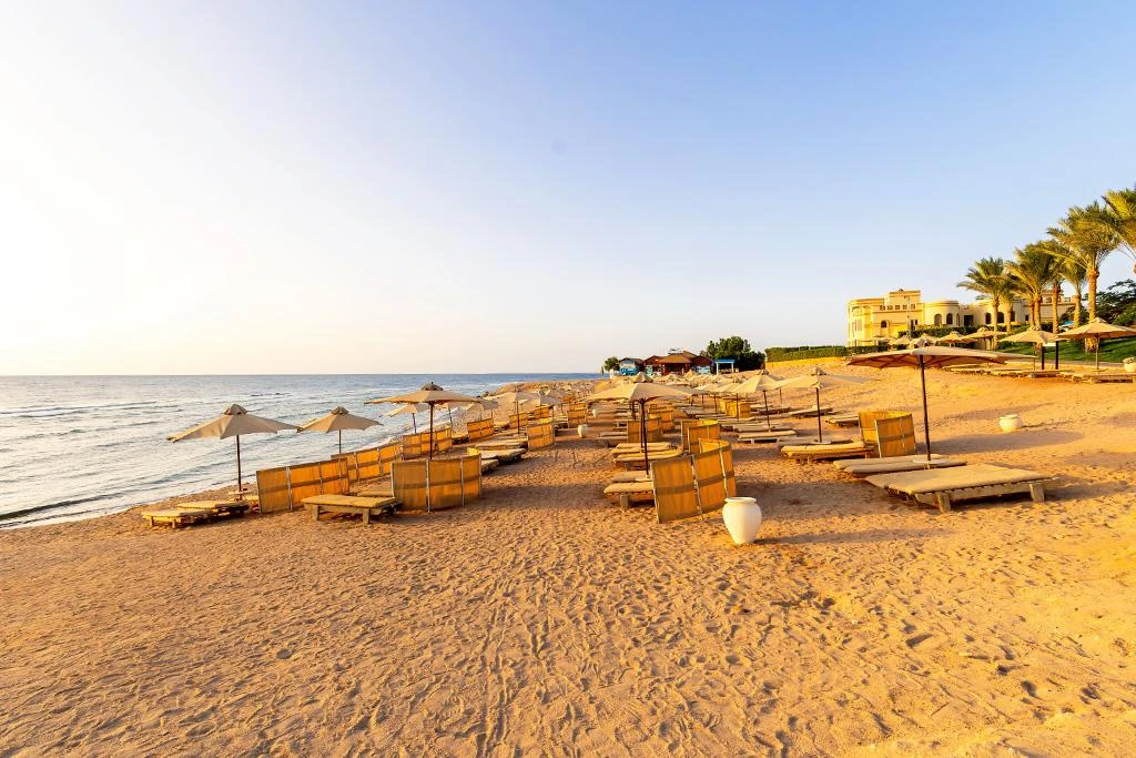 La plage du Hôtel Serenity Alpha Beach